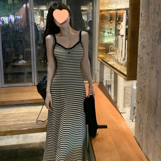 Fashionable Casual Striped Sheath Maxi Skirt Figure-flattering And Slimming